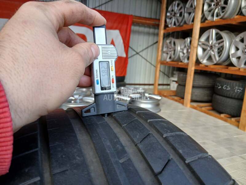 Goodyear 245/40 R19 Letnja