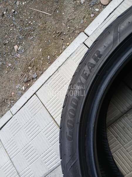 Goodyear 245/40 R19 Letnja
