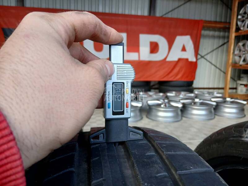 Goodyear 245/40 R19 Letnja