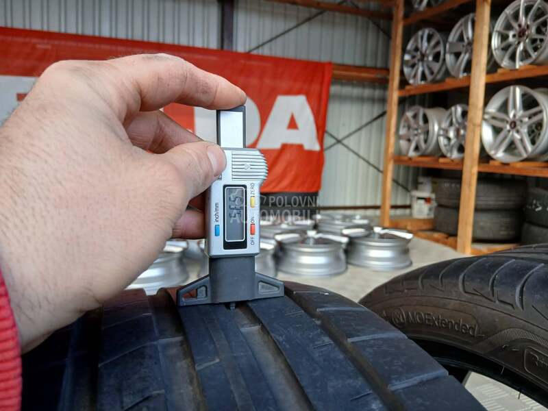 Goodyear 245/40 R19 Letnja