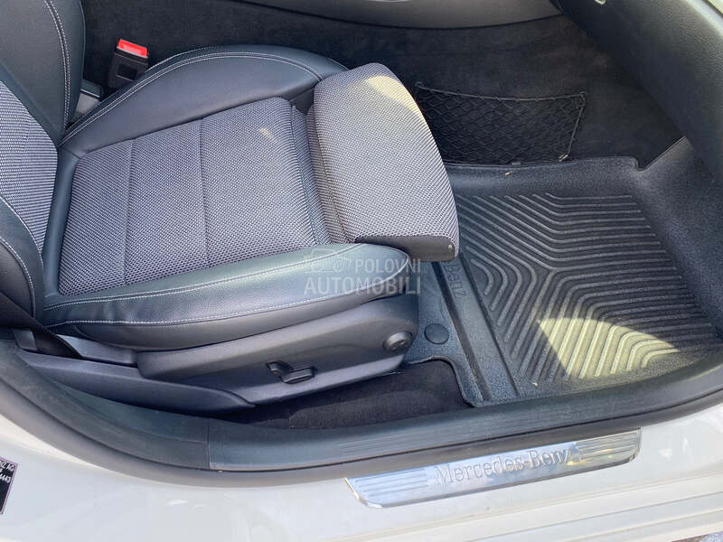 Mercedes Benz E 200 E213