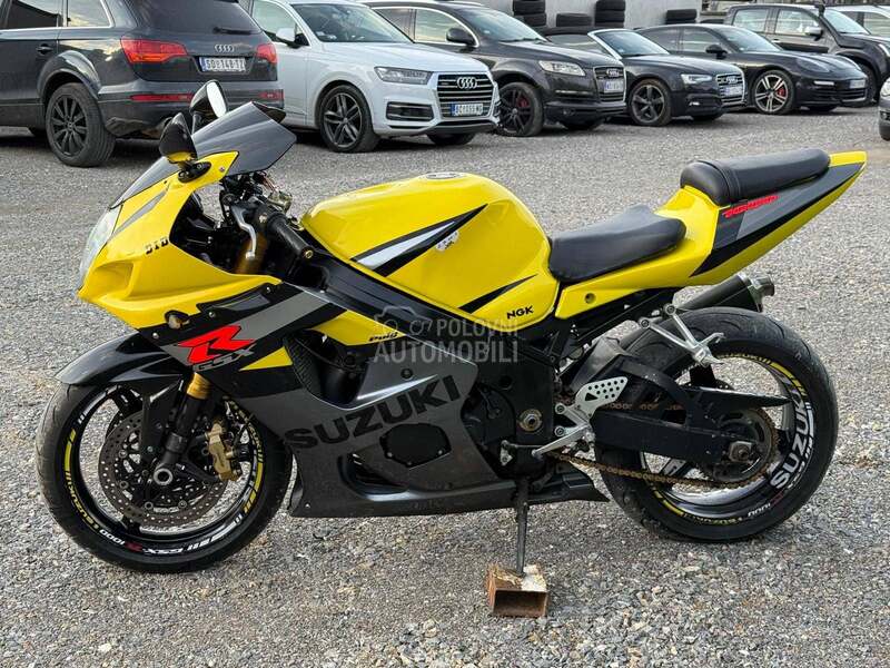 Suzuki GSX R