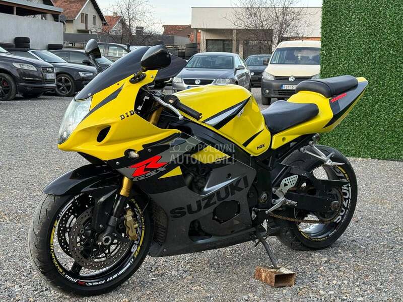 Suzuki GSX R