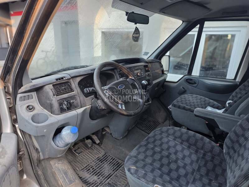 Ford Transit Dupla kabina
