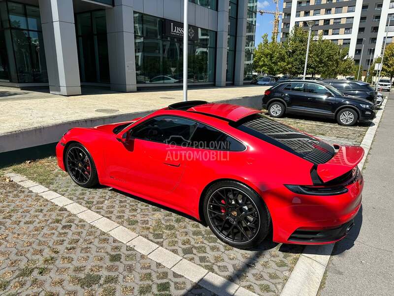 Porsche 911 4s