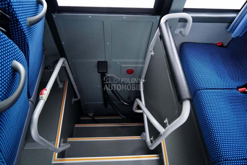 Isuzu NOVO/Autobus/IMP3688