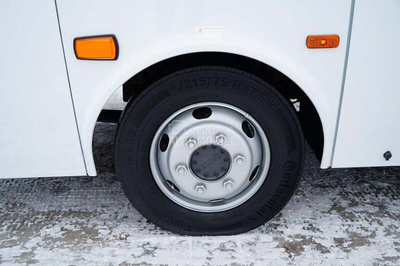 Isuzu NOVO/Autobus/IMP3688