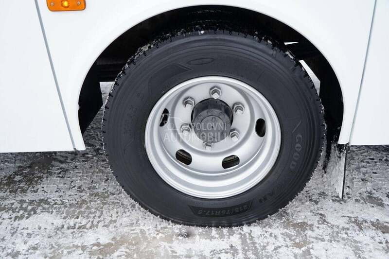 Isuzu NOVO/Autobus/IMP3688