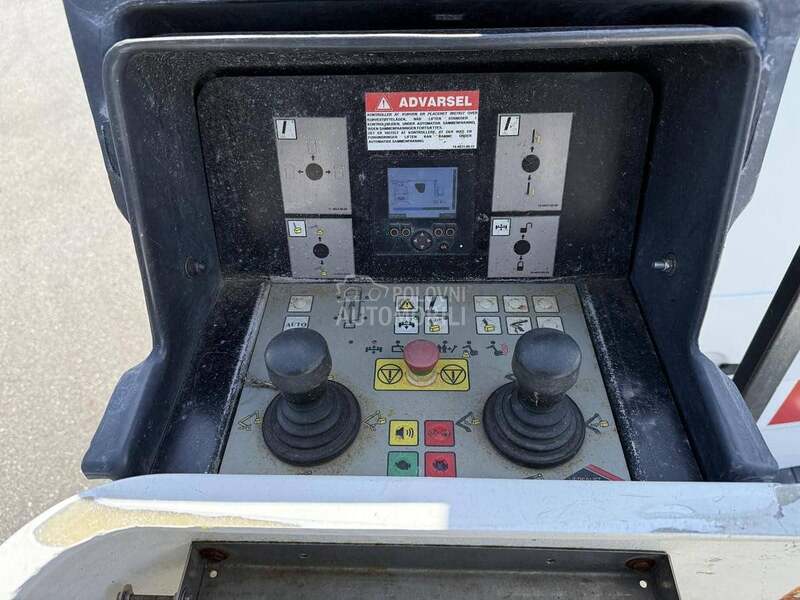 Mercedes Benz 15 metara