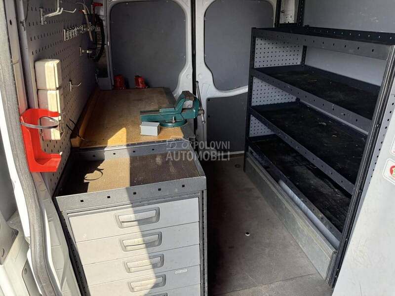 Mercedes Benz 15 metara