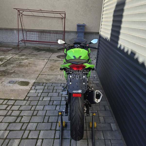 Kawasaki NINJA 300