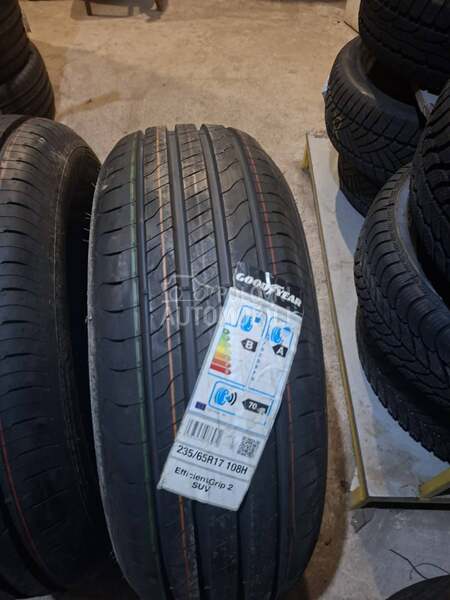 Goodyear 235/65 R17 Letnja