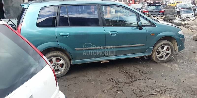 Mazda Premacy -  kompletan auto u delovima