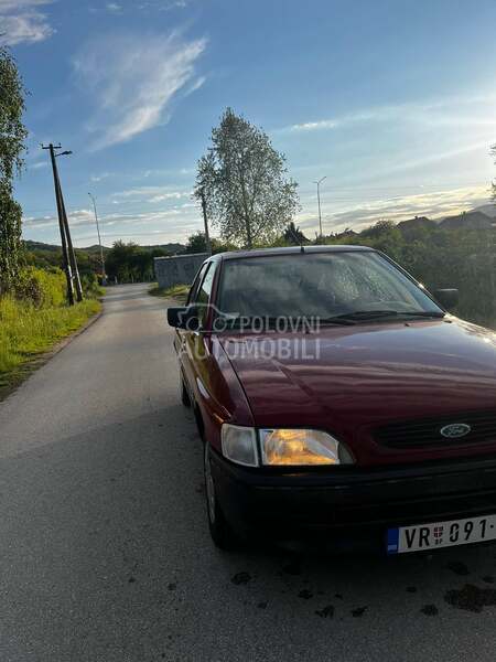Ford Escort 