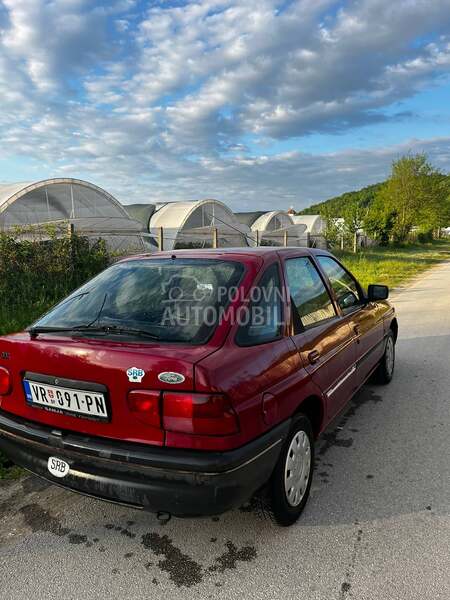 Ford Escort 
