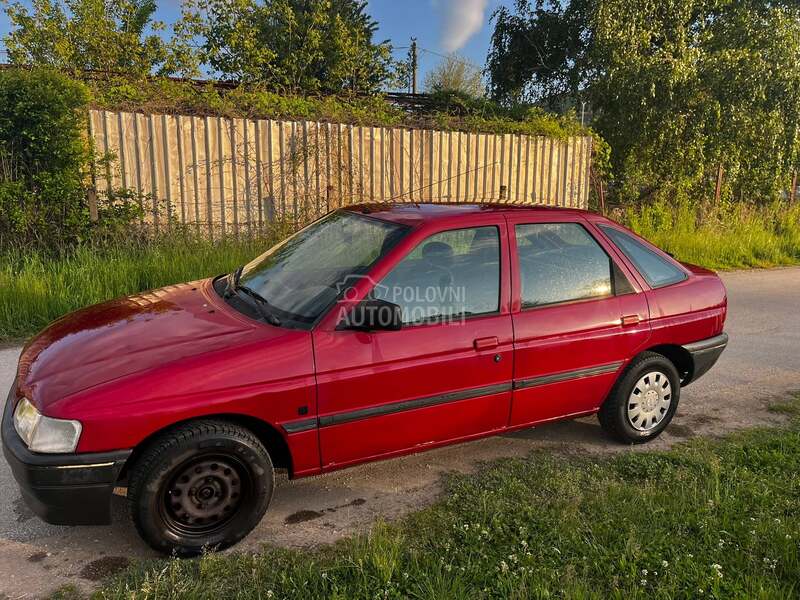 Ford Escort 