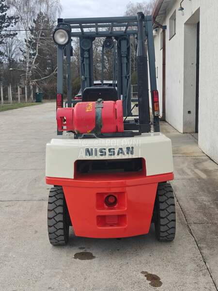 Nissan 2,5T TRIPLEX
