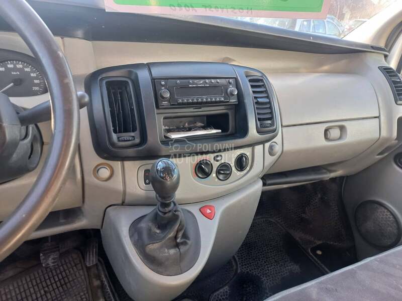 Opel Vivaro 2000