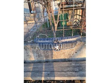 MASKA za Peugeot 406 za 2000. god.