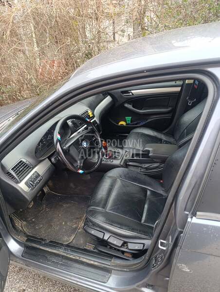 BMW 318 e46