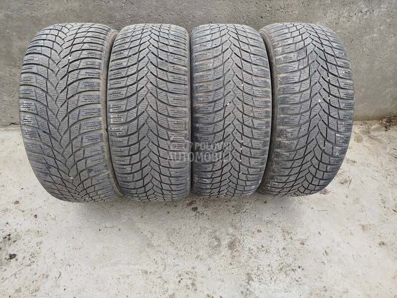 Lassa 215/50 R17 Zimska