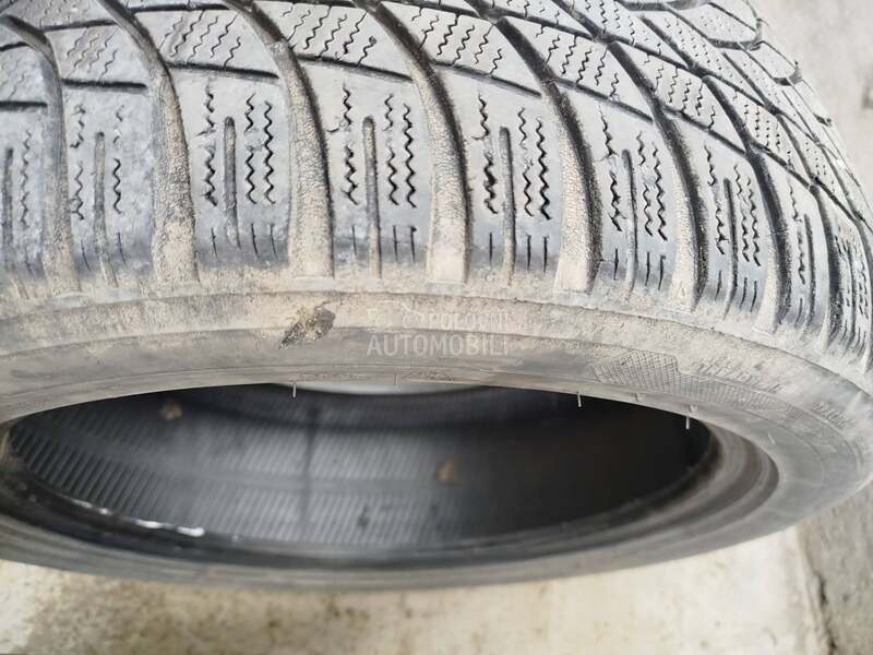 Lassa 215/50 R17 Zimska