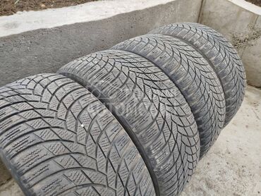 Lassa 215/50 R17 Zimska