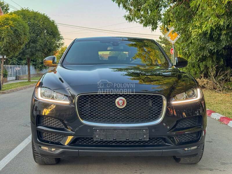 Jaguar F pace 