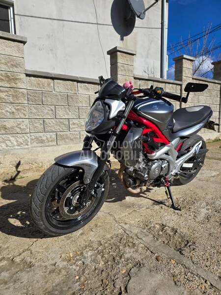 Suzuki SFV650 gladius Gladius A2