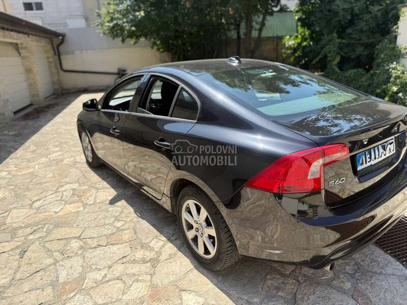 Volvo S60 
