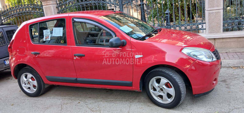 Dacia Sandero 