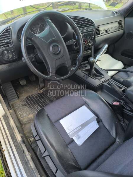 BMW 320 E36 kupe