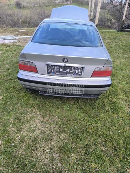BMW 320 E36 kupe