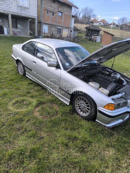 BMW 320 E36 kupe