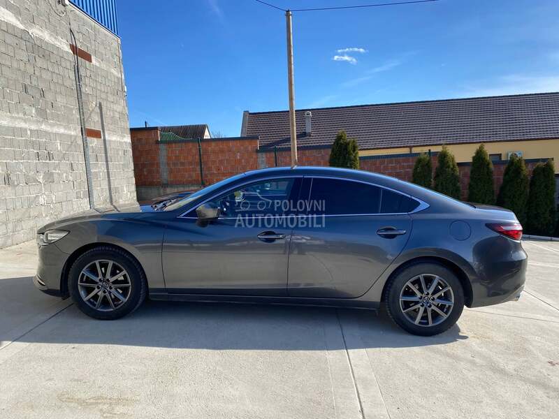 Mazda 6 