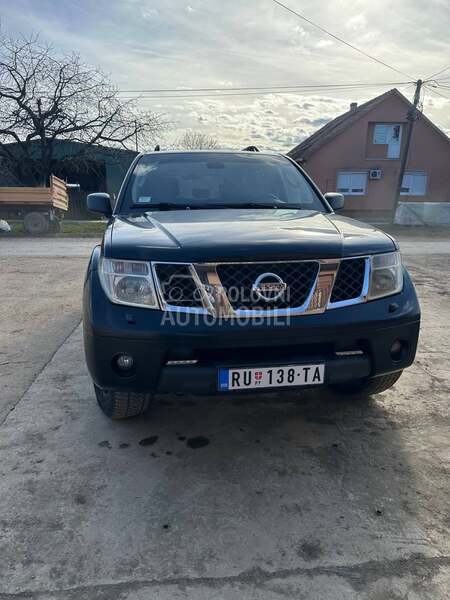 Nissan Pathfinder 