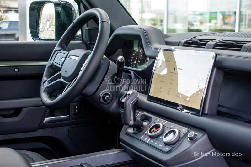 Land Rover Defender D250 SE