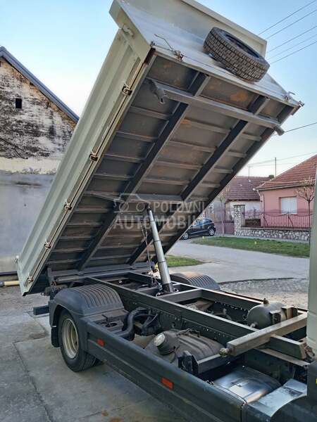 Mercedes Benz Atego 818