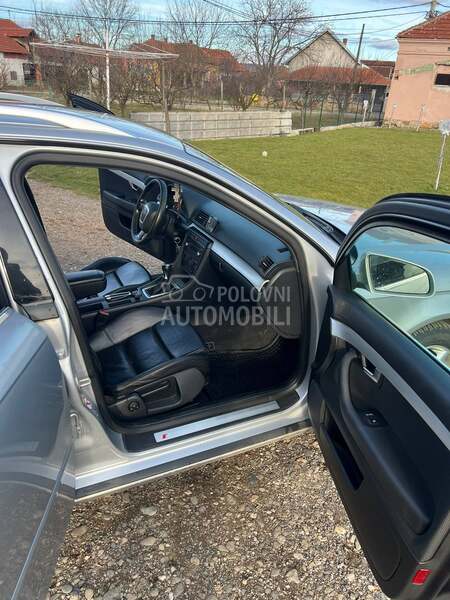 Audi A4 za motor
