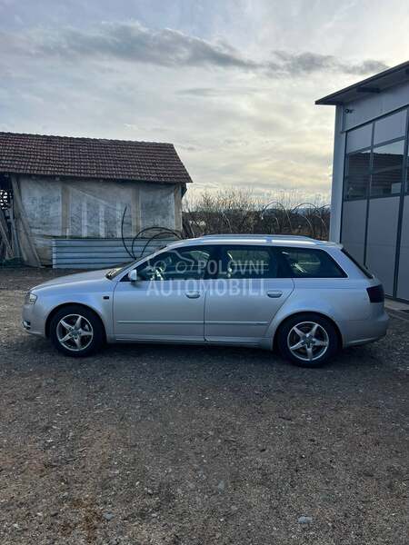 Audi A4 za motor