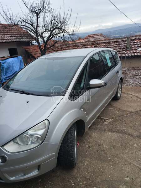 Ford S-Max 