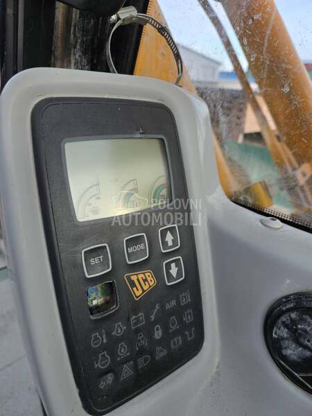 JCB 330