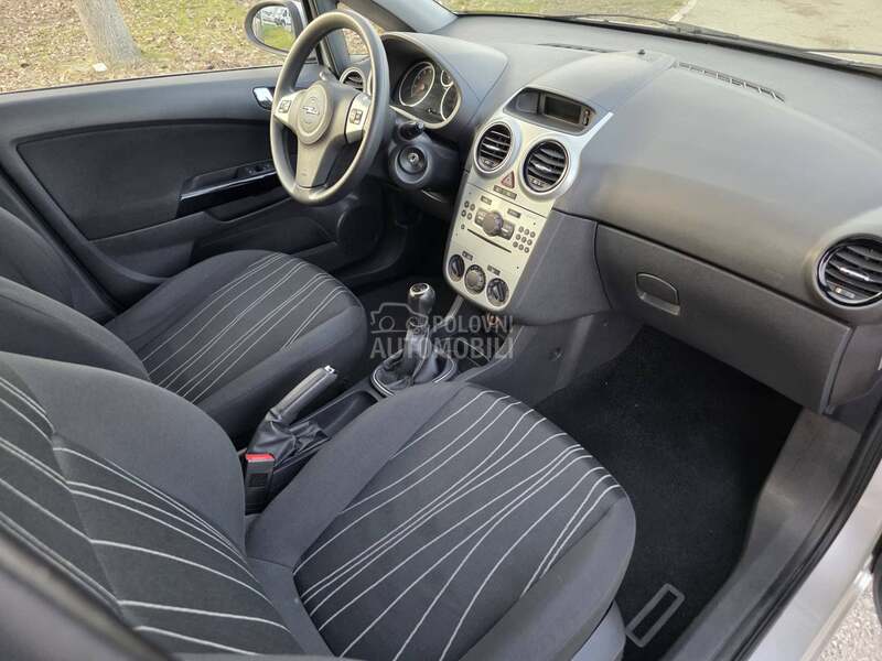 Opel Corsa D 1,2