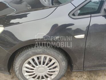 levo krilo z20r za Opel Astra J