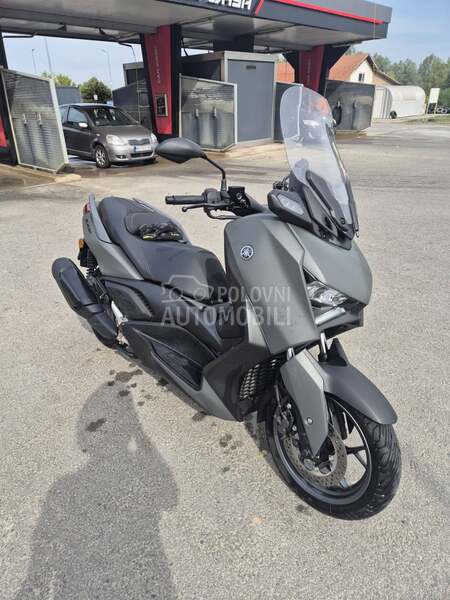 Yamaha xmax