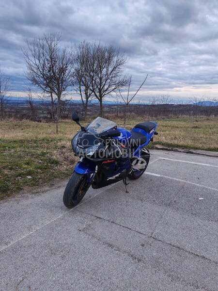 Honda CBR954RR