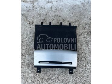 Pepeljara za Audi A3