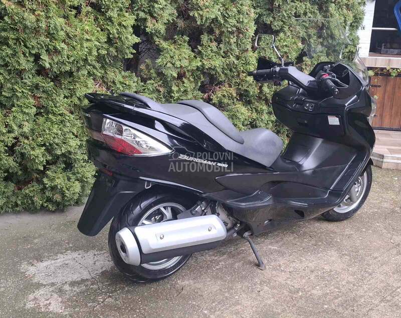 Suzuki BURGMAN 400