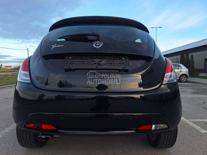 Lancia Ypsilon 1.2b 8v