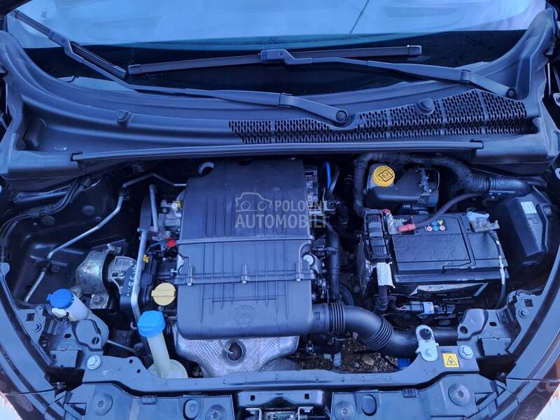 Lancia Ypsilon 1.2b 8v